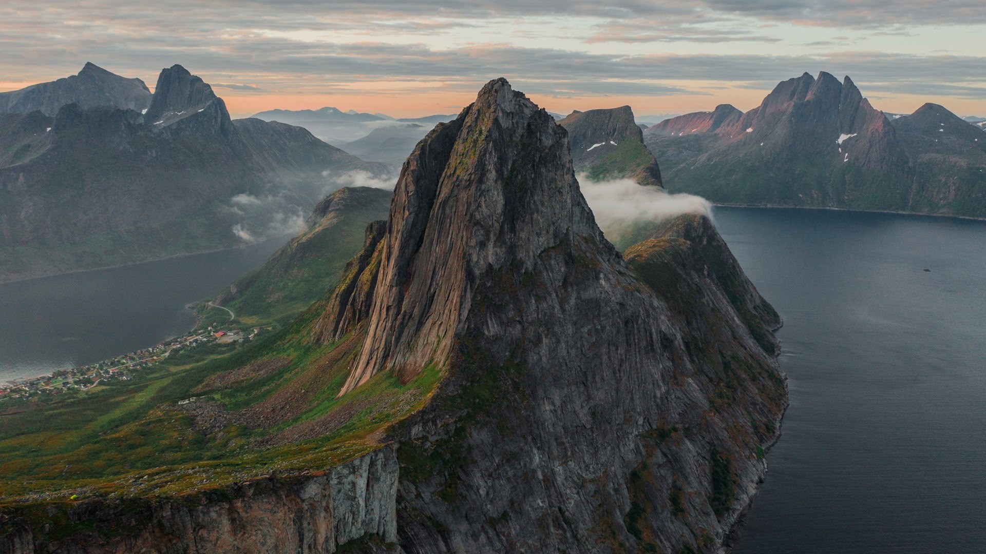 Berg Segla auf der Insel Senja, Norwegen